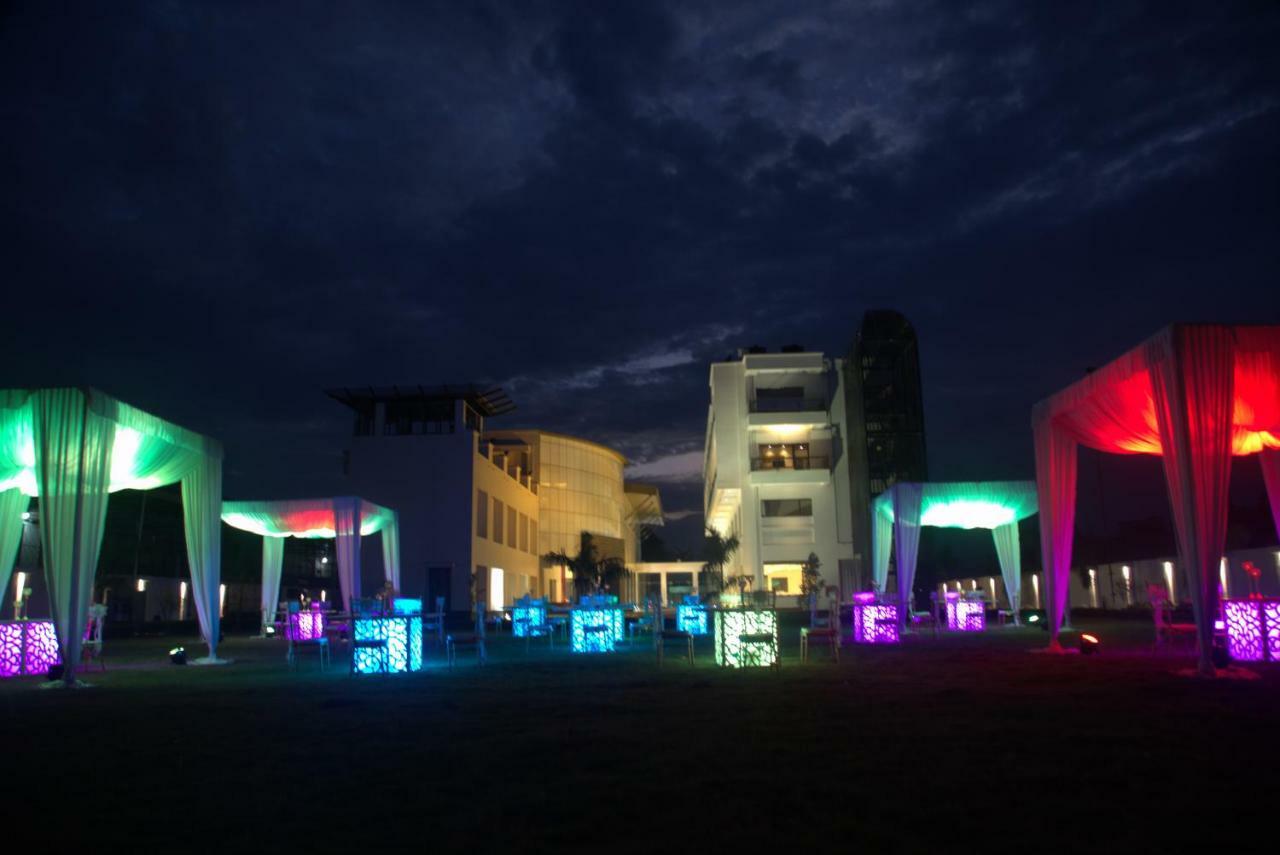 Hotel The Forresta Siliguri Zewnętrze zdjęcie