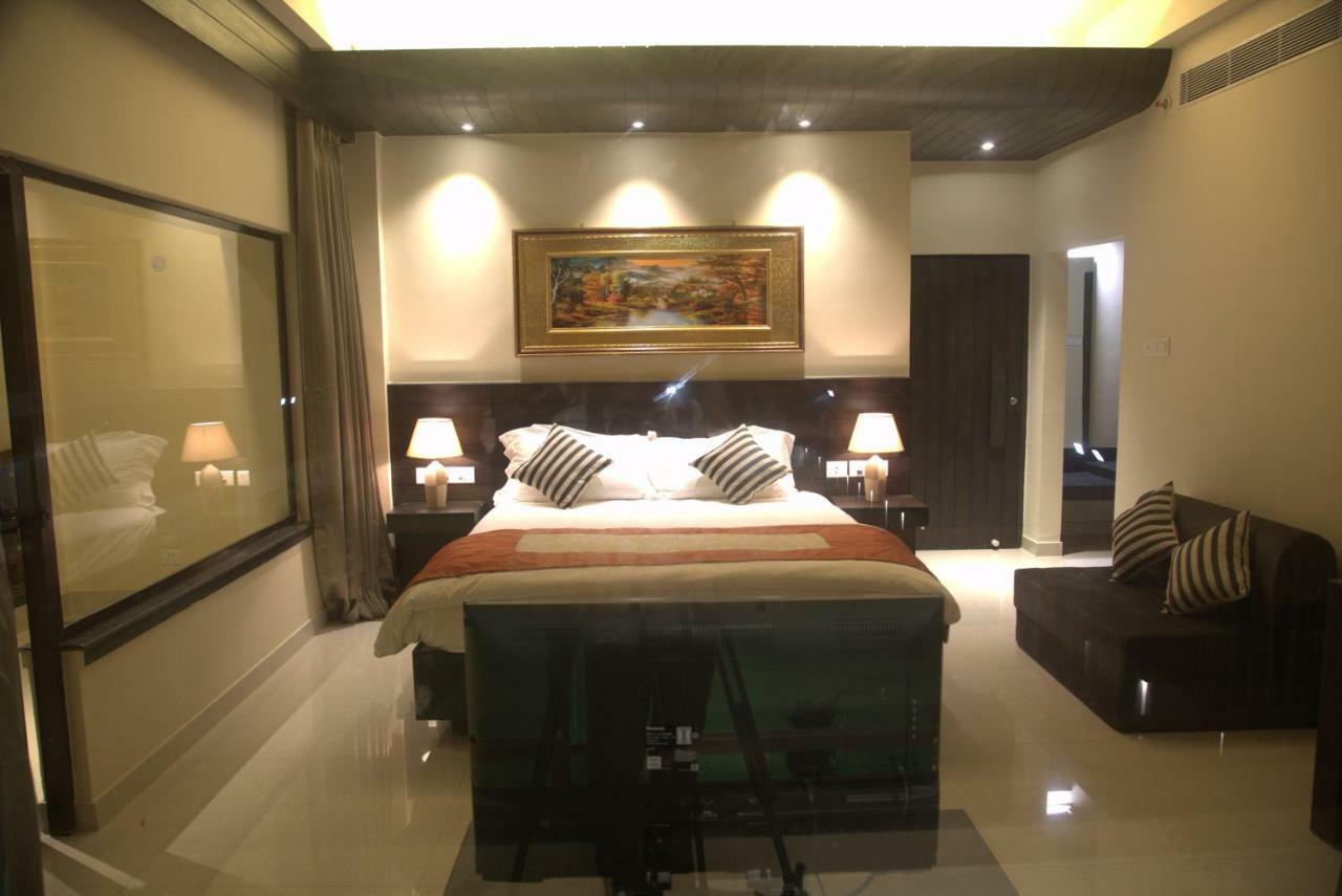 Hotel The Forresta Siliguri Zewnętrze zdjęcie