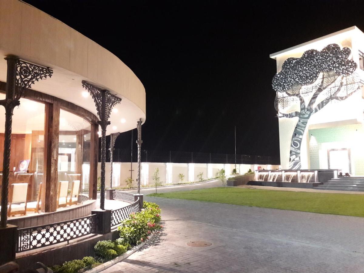 Hotel The Forresta Siliguri Zewnętrze zdjęcie